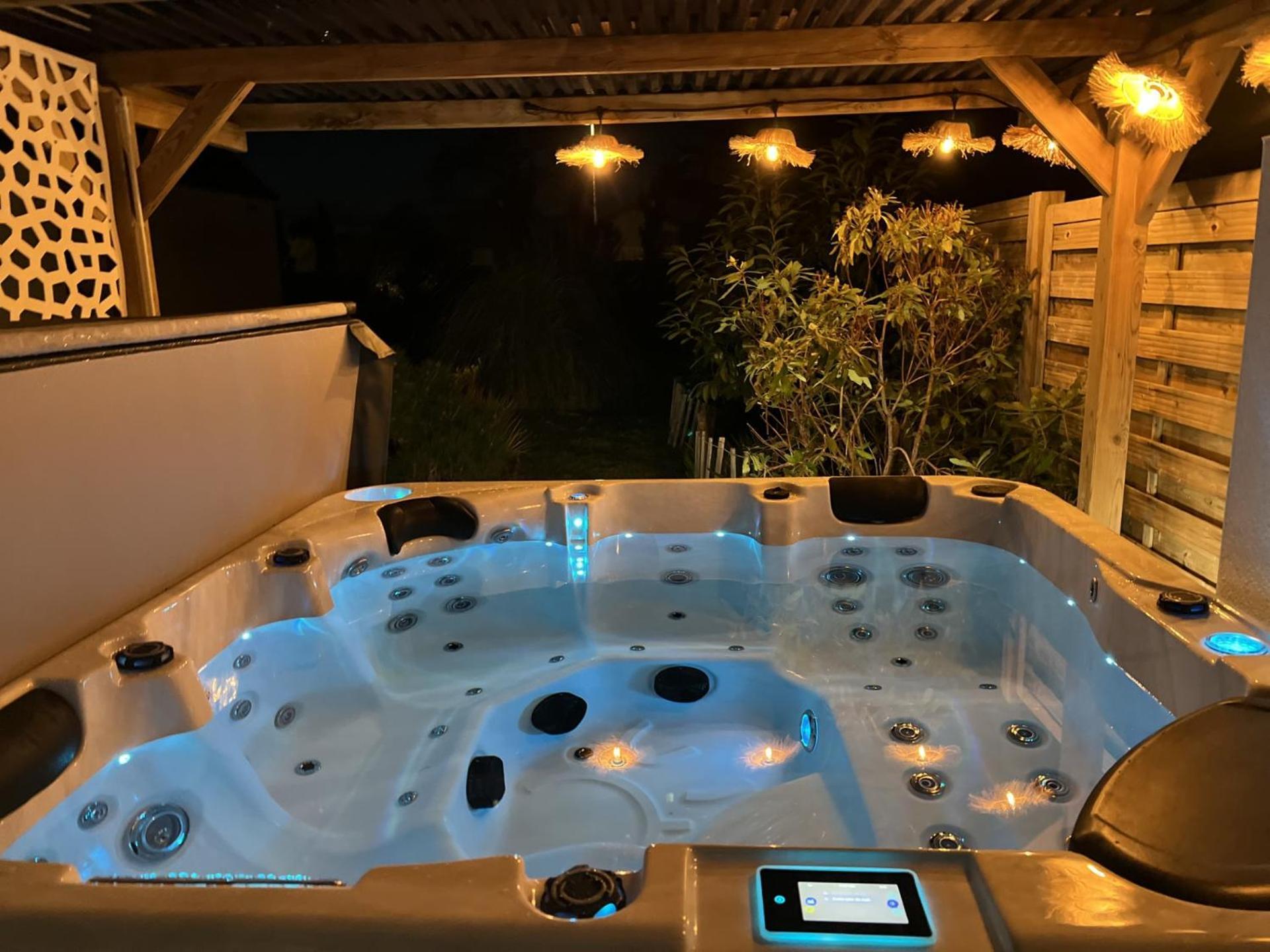 Mini Avec Vue Piscine, Jacuzzi, Sauna, Home-cinema, Bureau, Salle De Sport Privatises Villa *